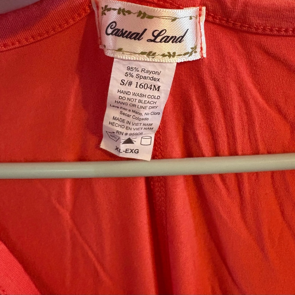 Women's Coral Tunic - Picture 3 of 3